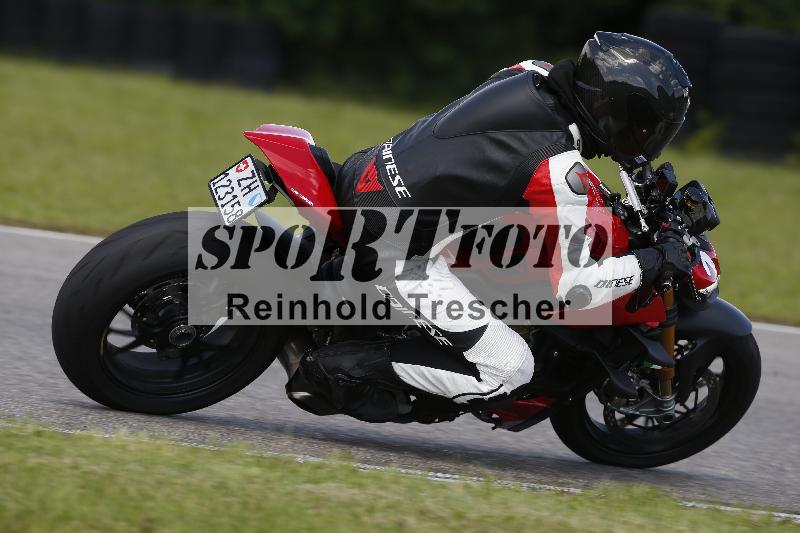 /Archiv-2024/29 12.06.2024 MOTO.CH Track Day ADR/Gruppe blau/71